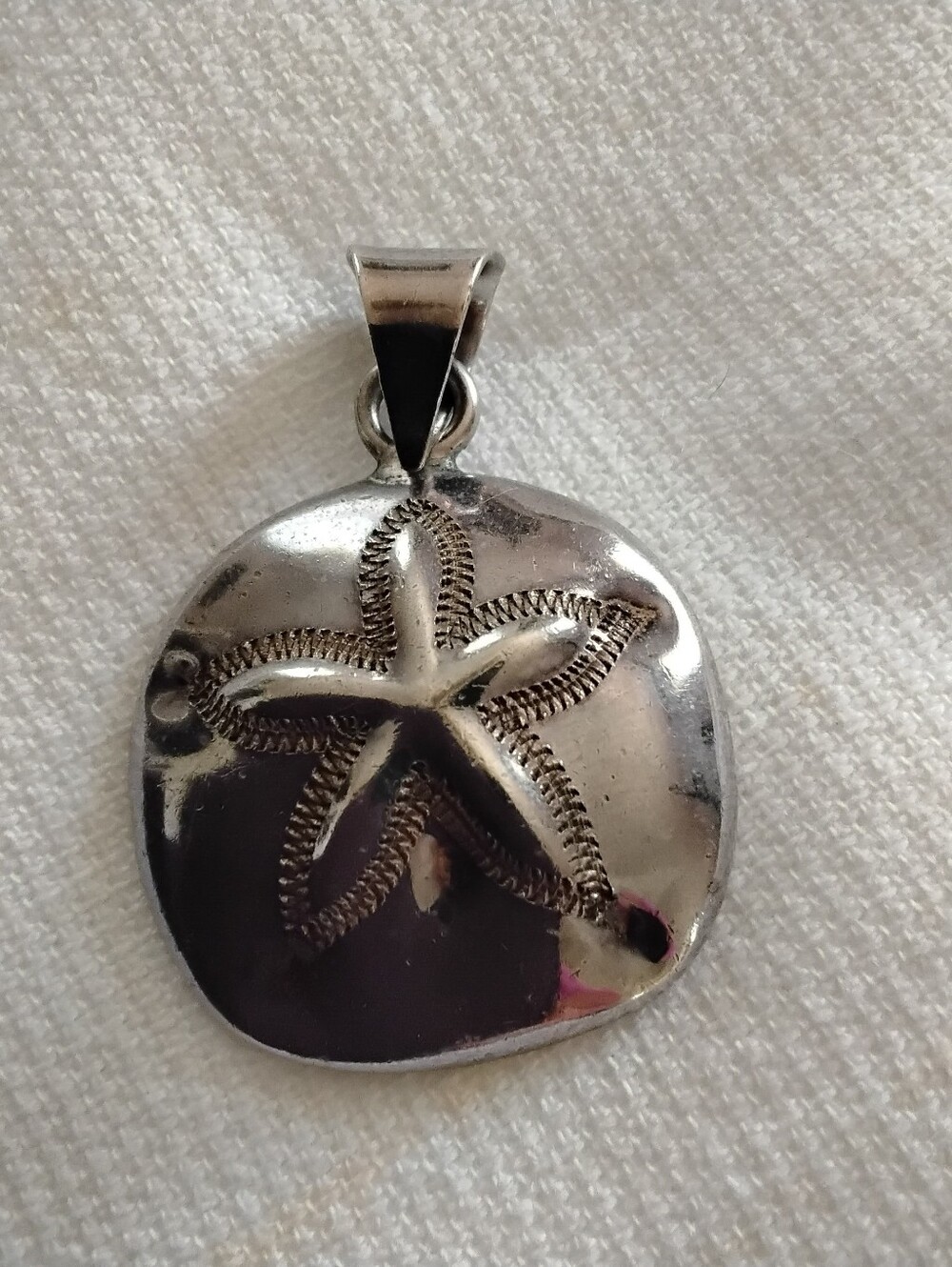 STERLING SILVER 925 SAND DOLLAR PENDANT